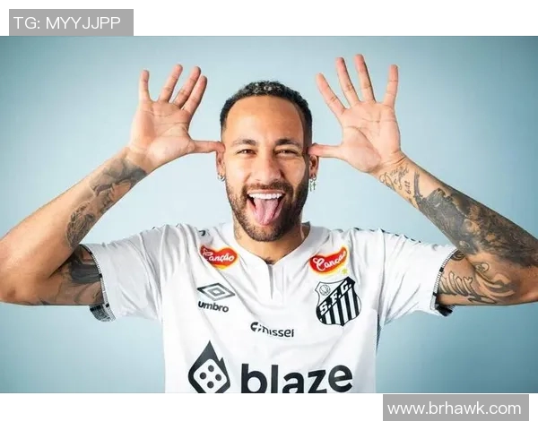 足球明星私密瞬间曝光裹浴巾视频引发热议与关注