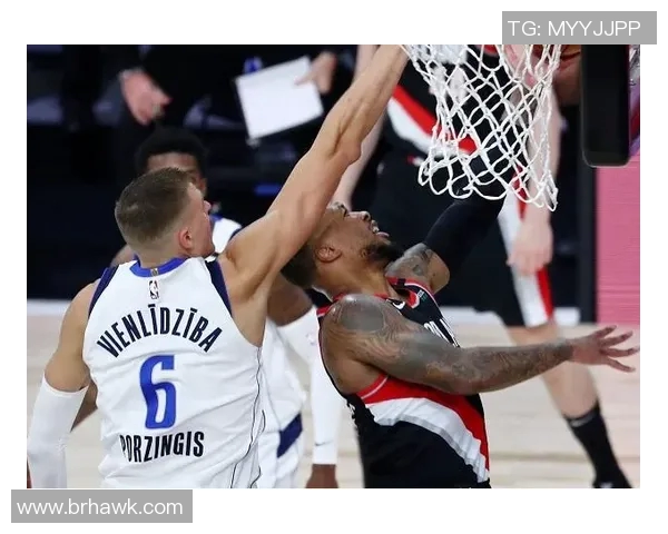 开拓者与独行侠的激烈对决谁能在NBA赛场上笑到最后